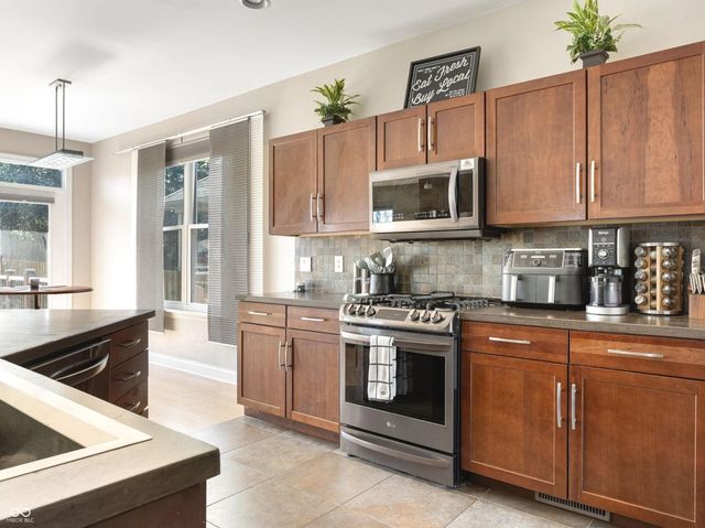 2335 Central Avenue, Indianapolis, IN 46205