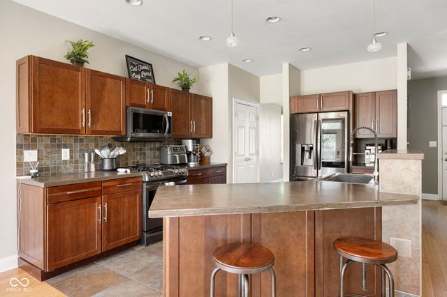 2335 Central Avenue, Indianapolis, IN 46205