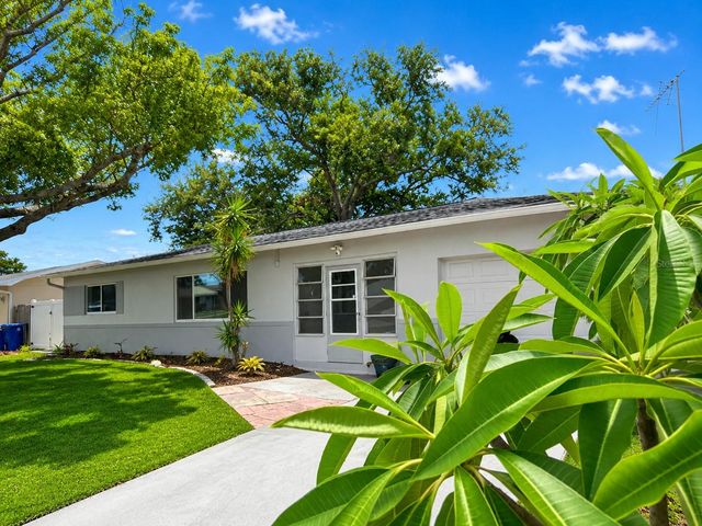 6000 42ND AVENUE N, St Petersburg, FL 33709