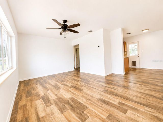 6000 42ND AVENUE N, St Petersburg, FL 33709