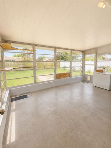 6000 42ND AVENUE N, St Petersburg, FL 33709