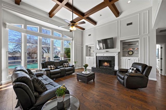 800 Ridgedale Court, Southlake, TX 76092