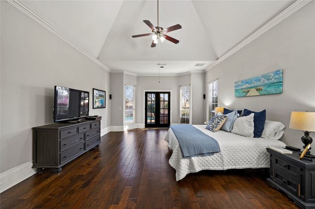 800 Ridgedale Court, Southlake, TX 76092