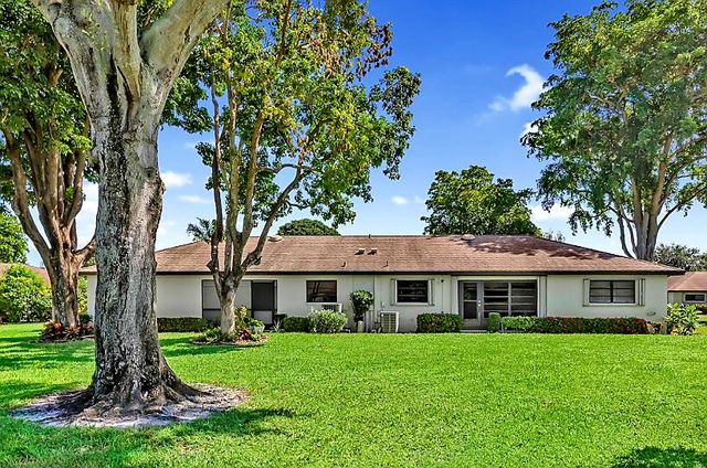 4857 Dovewood Terrace A, Boynton Beach, FL 33436