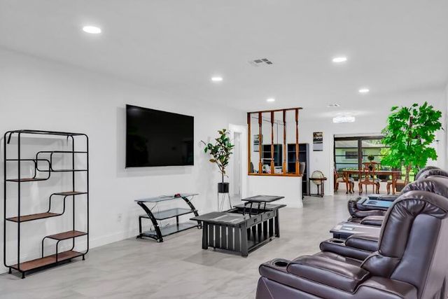 4857 Dovewood Terrace A, Boynton Beach, FL 33436