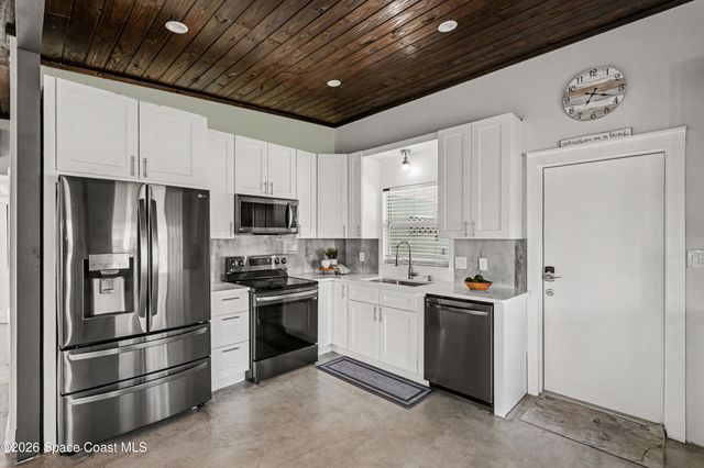 607 Madison Avenue, Cape Canaveral, FL 32920