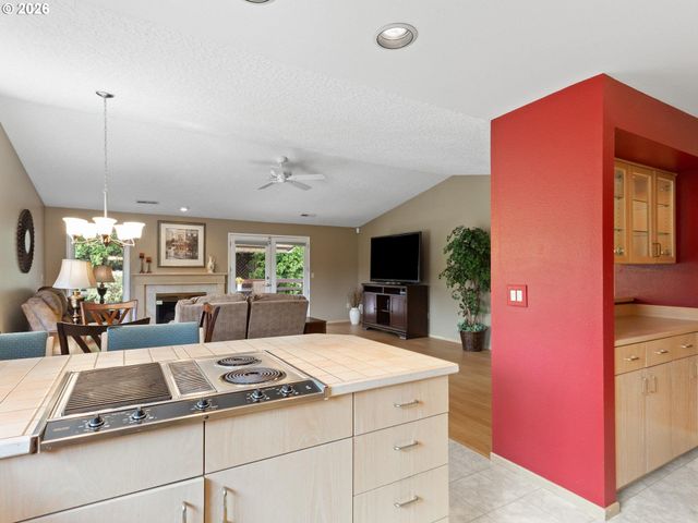 3300 Ne 164TH St HH4, Ridgefield, WA 98642