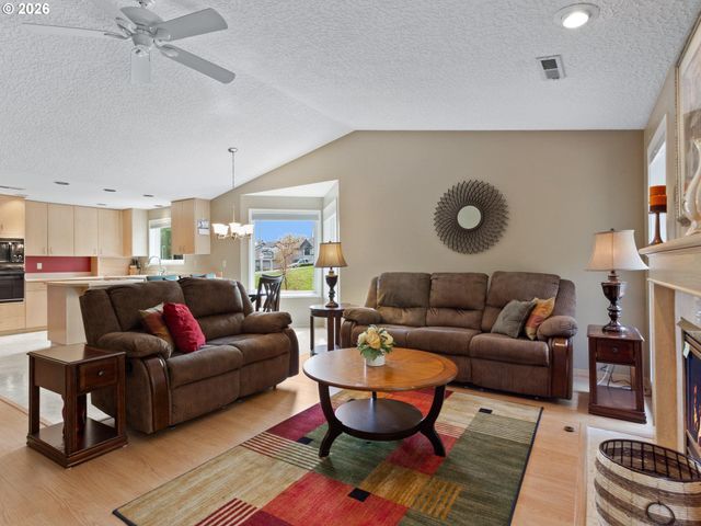 3300 Ne 164TH St HH4, Ridgefield, WA 98642