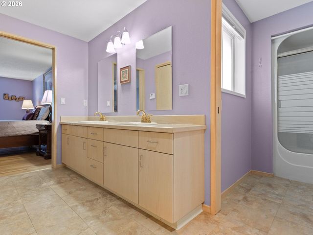 3300 Ne 164TH St HH4, Ridgefield, WA 98642