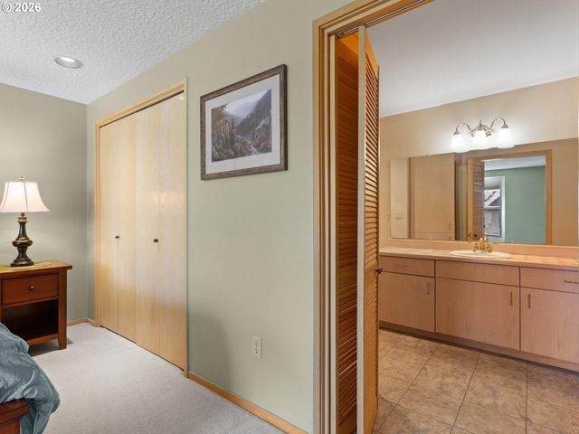 3300 Ne 164TH St HH4, Ridgefield, WA 98642