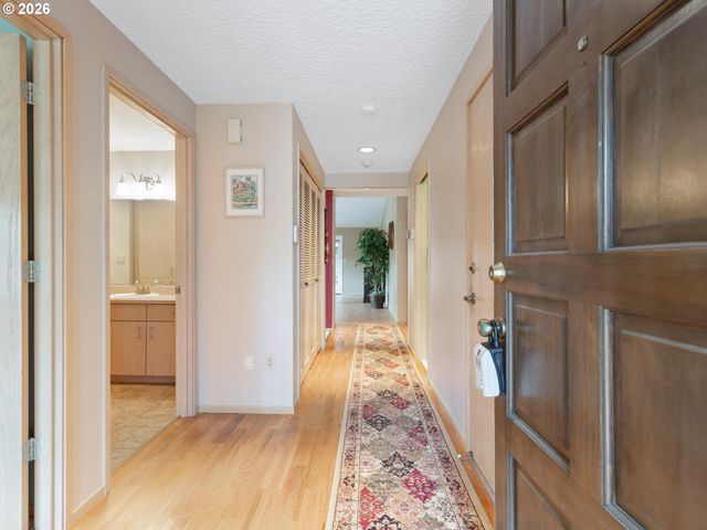 3300 Ne 164TH St HH4, Ridgefield, WA 98642