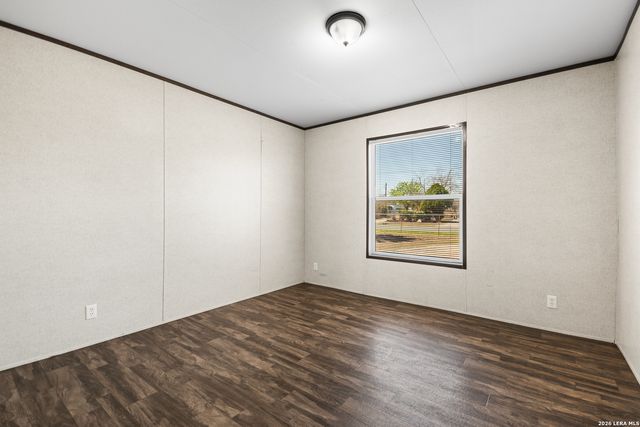 114 County Road 5600, Castroville, TX 78009