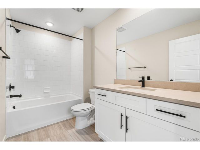 13182 Barefoot Lakes Pkwy, Firestone, CO 80504