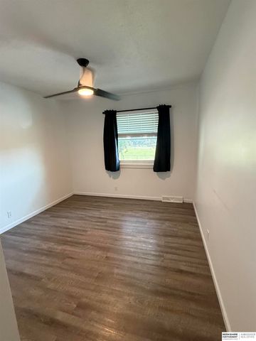 6312 S 142nd Street, Omaha, NE 68137