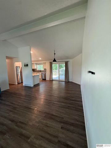 6312 S 142nd Street, Omaha, NE 68137