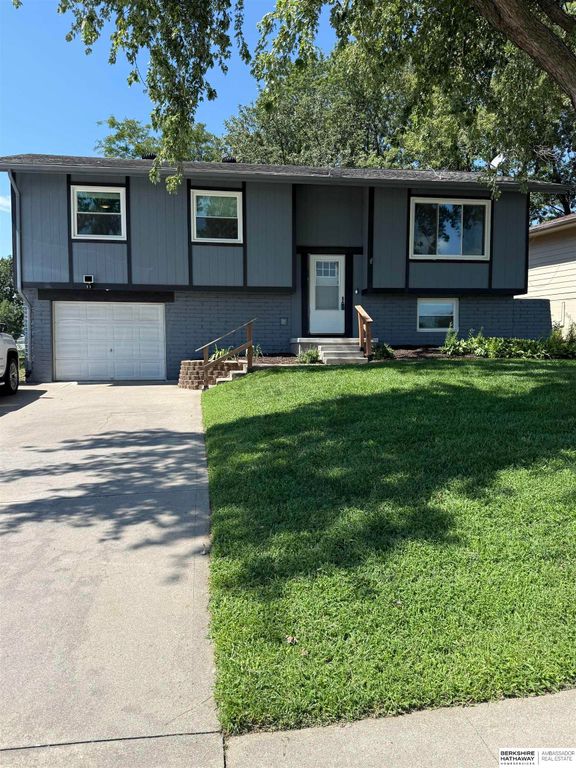 6312 S 142nd Street, Omaha, NE 68137