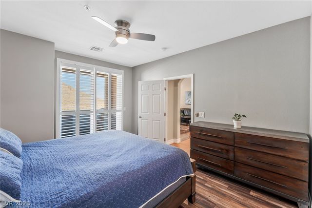 3975 North Hualapai Way 215, Las Vegas, NV 89129