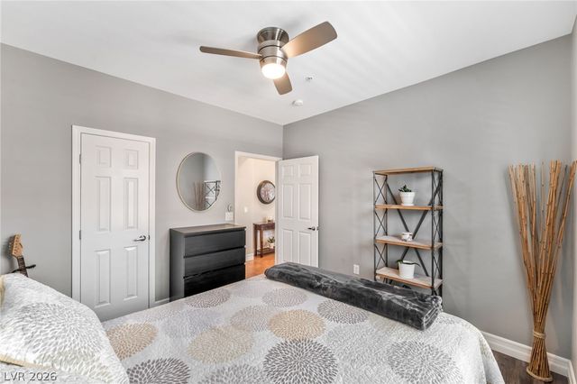 3975 North Hualapai Way 215, Las Vegas, NV 89129