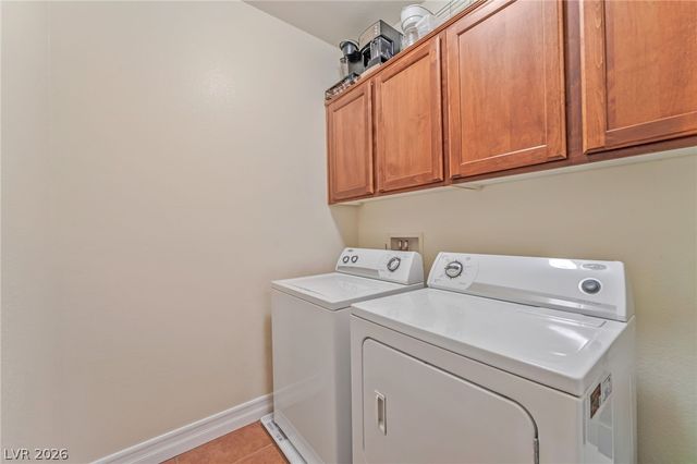 3975 North Hualapai Way 215, Las Vegas, NV 89129