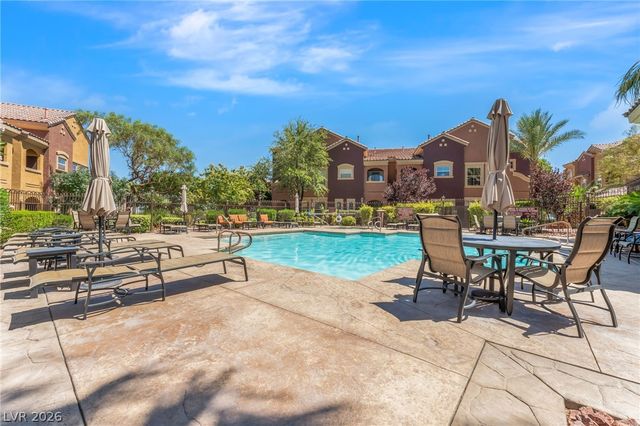 3975 North Hualapai Way 215, Las Vegas, NV 89129
