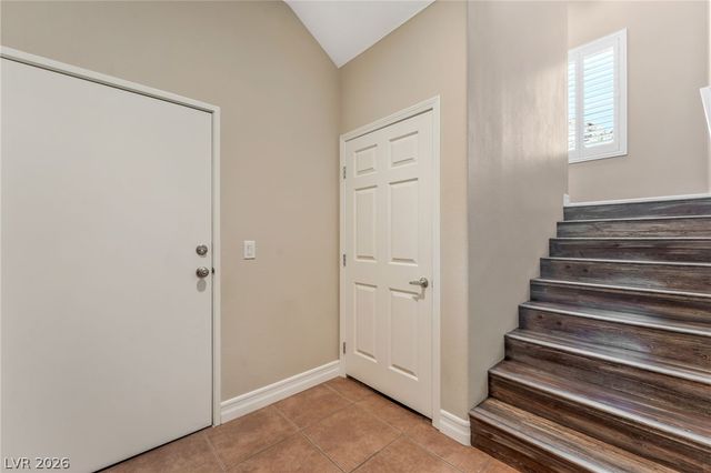 3975 North Hualapai Way 215, Las Vegas, NV 89129