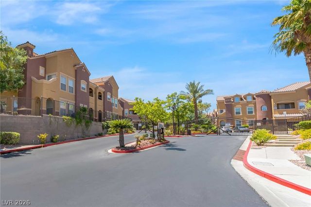 3975 North Hualapai Way 215, Las Vegas, NV 89129