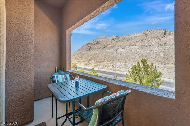 3975 North Hualapai Way 215, Las Vegas, NV 89129