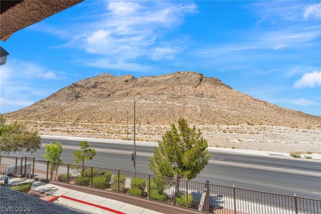 3975 North Hualapai Way 215, Las Vegas, NV 89129