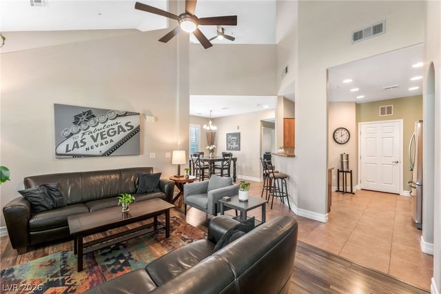 3975 North Hualapai Way 215, Las Vegas, NV 89129