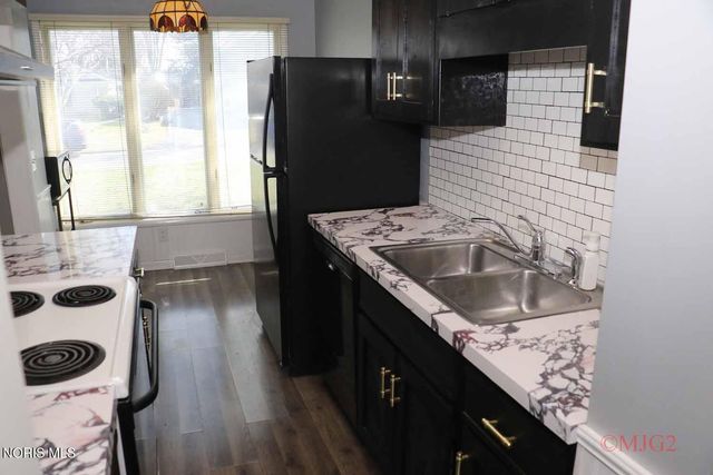 5212 Regency Drive, C, Toledo, OH 43615