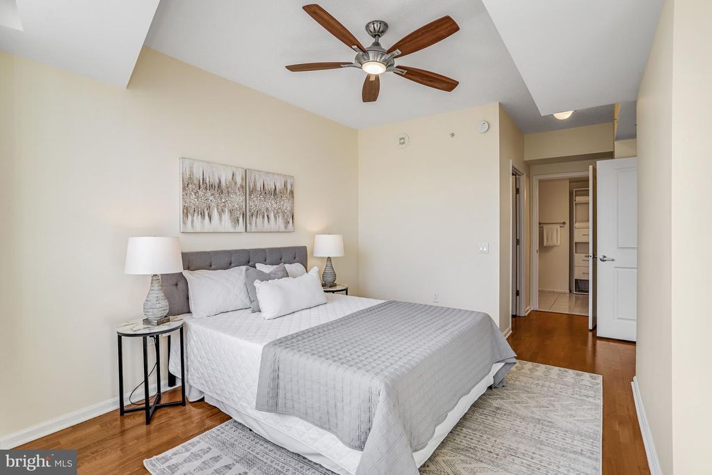 Image 14 of property listing at 930 WAYNE AVE #1009, Silver Spring, MD 20910