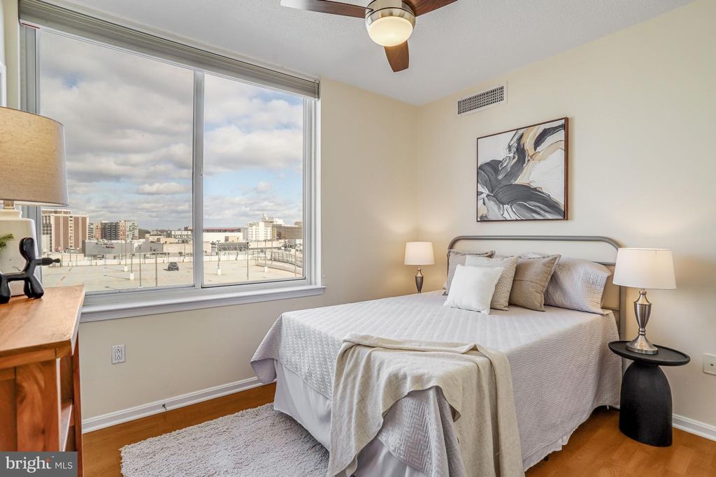 Image 19 of property listing at 930 WAYNE AVE #1009, Silver Spring, MD 20910