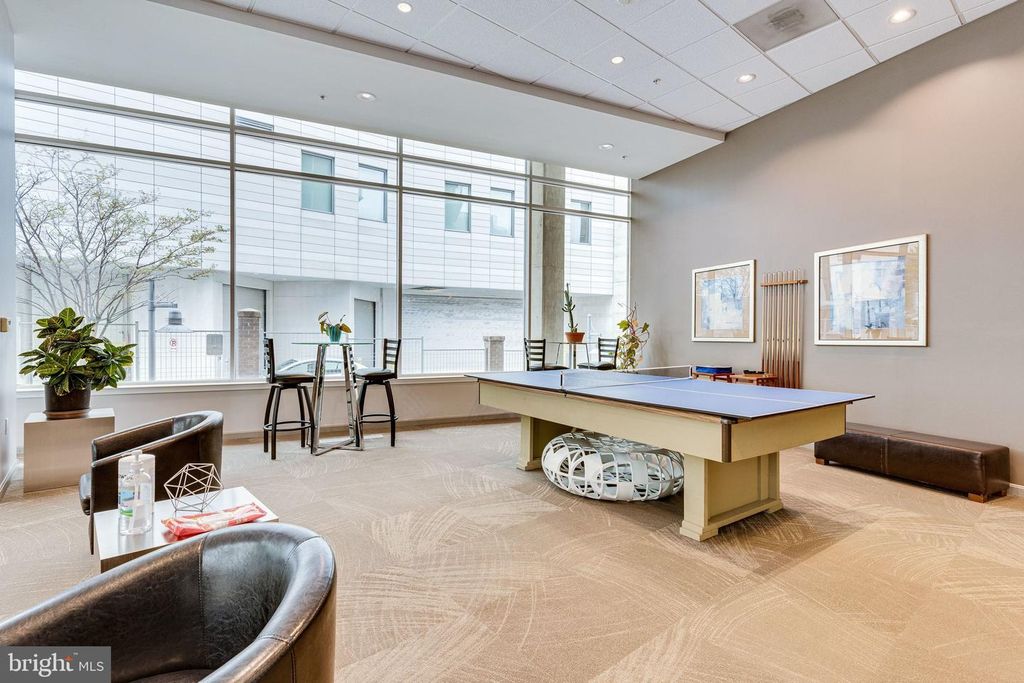 Image 28 of property listing at 930 WAYNE AVE #1009, Silver Spring, MD 20910