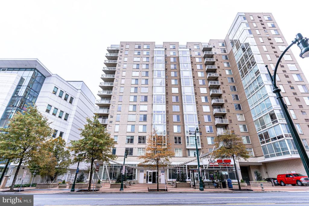 Image 33 of property listing at 930 WAYNE AVE #1009, Silver Spring, MD 20910