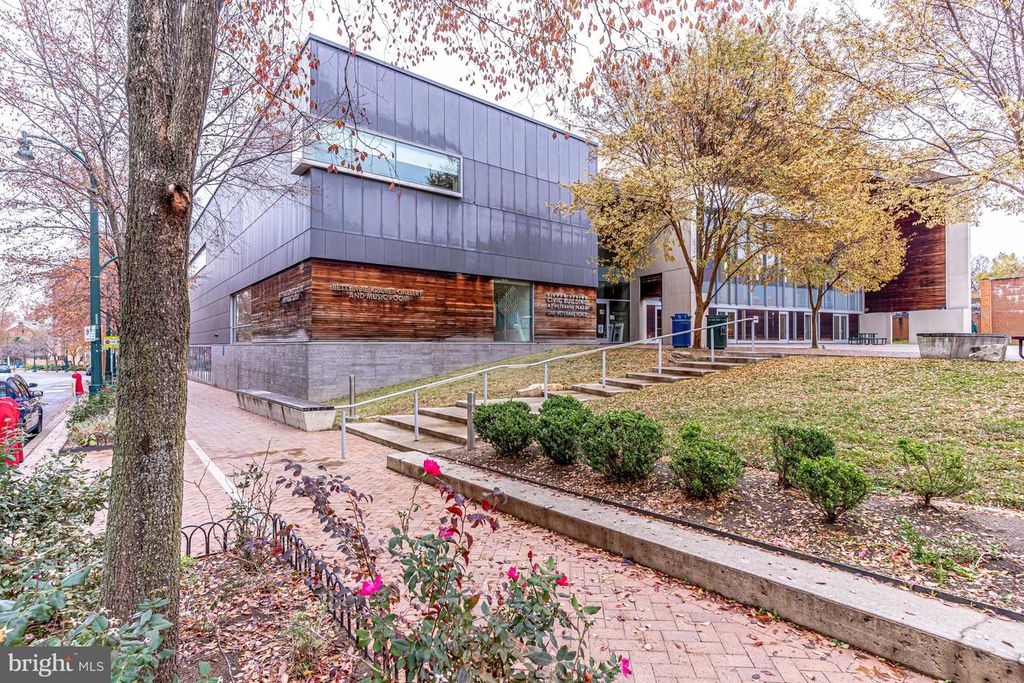 Image 36 of property listing at 930 WAYNE AVE #1009, Silver Spring, MD 20910