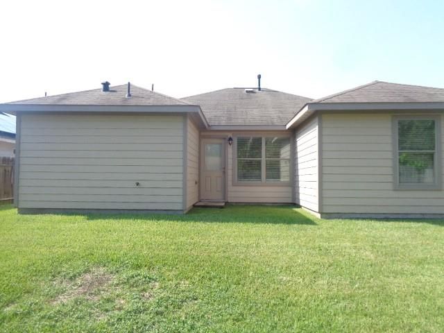 7906 Big Oak Drive, Texas City, TX 77591