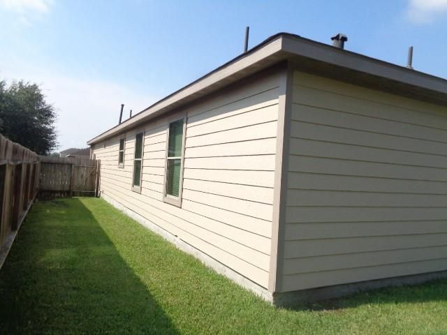 7906 Big Oak Drive, Texas City, TX 77591