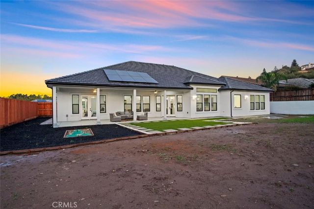 10221 Savannah Court, Oakdale, CA 95361