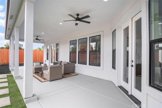 10221 Savannah Court, Oakdale, CA 95361