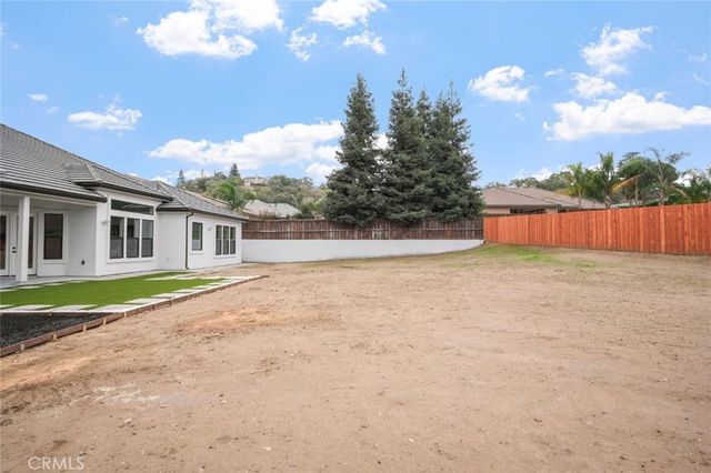 10221 Savannah Court, Oakdale, CA 95361