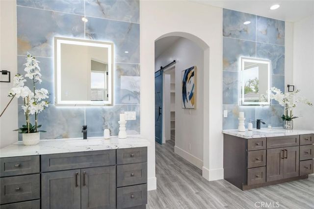 10221 Savannah Court, Oakdale, CA 95361