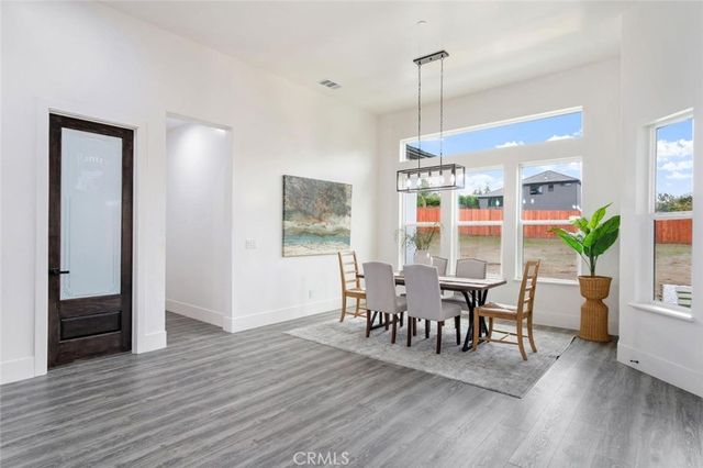 10221 Savannah Court, Oakdale, CA 95361