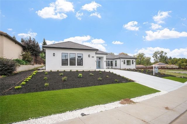 10221 Savannah Court, Oakdale, CA 95361