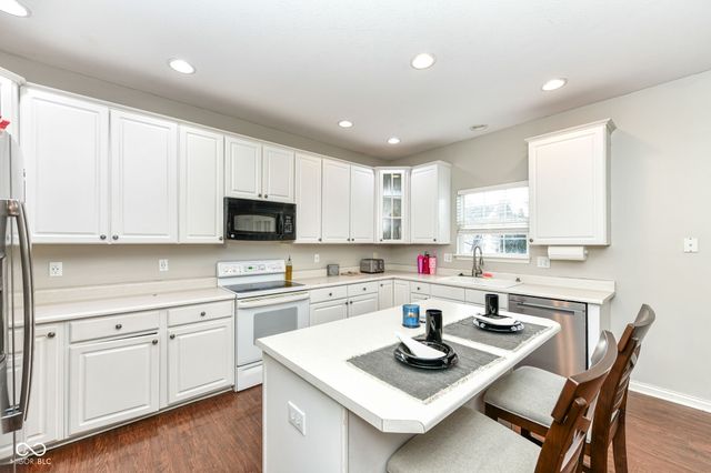 11482 Burkwood Drive, Carmel, IN 46033