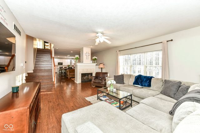 11482 Burkwood Drive, Carmel, IN 46033