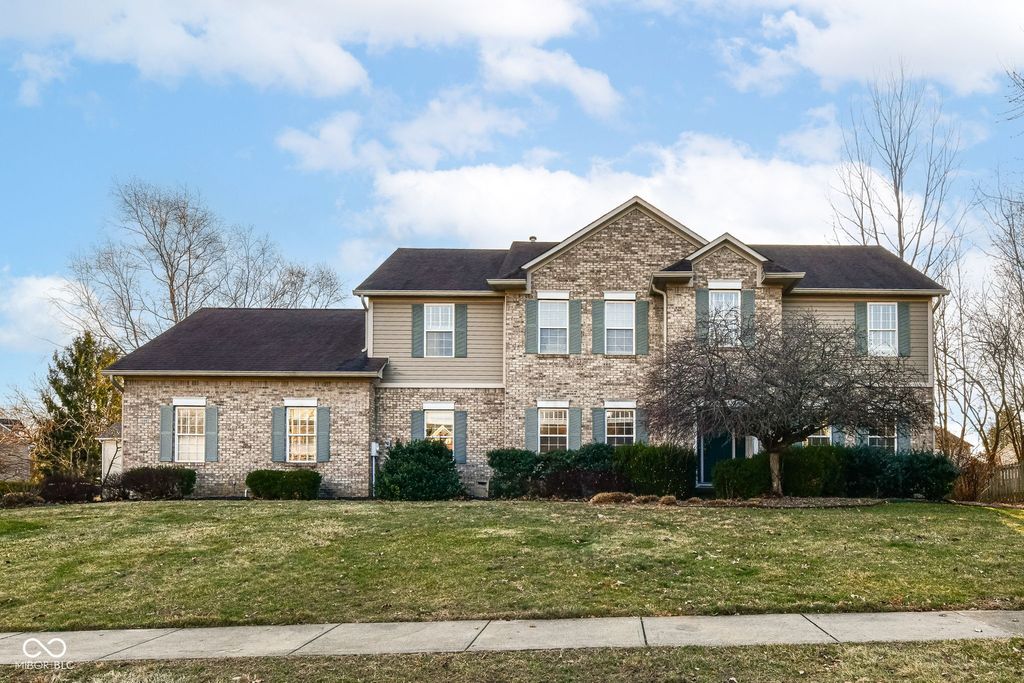 11482 Burkwood Drive, Carmel, IN 46033