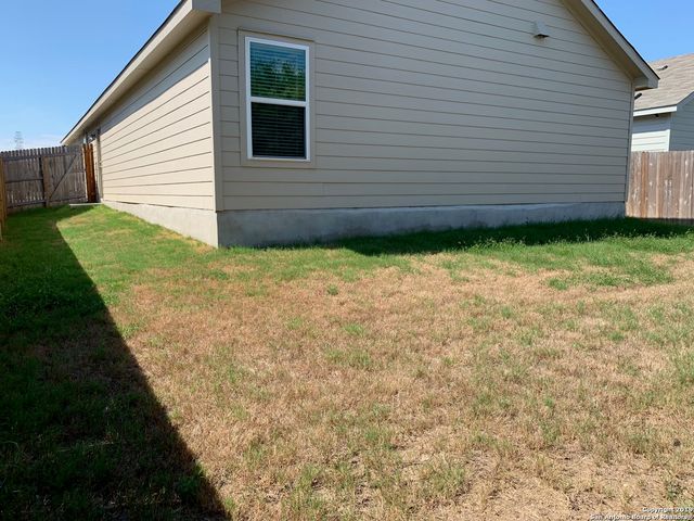 5102 Everett, Converse, TX 78109