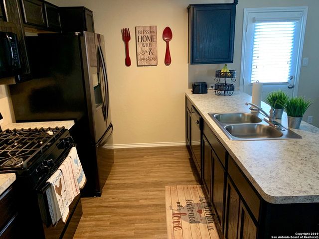 5102 Everett, Converse, TX 78109