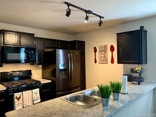 5102 Everett, Converse, TX 78109