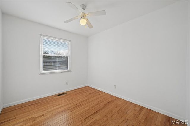 2327 Wescreek Drive, Maryland Heights, MO 63043